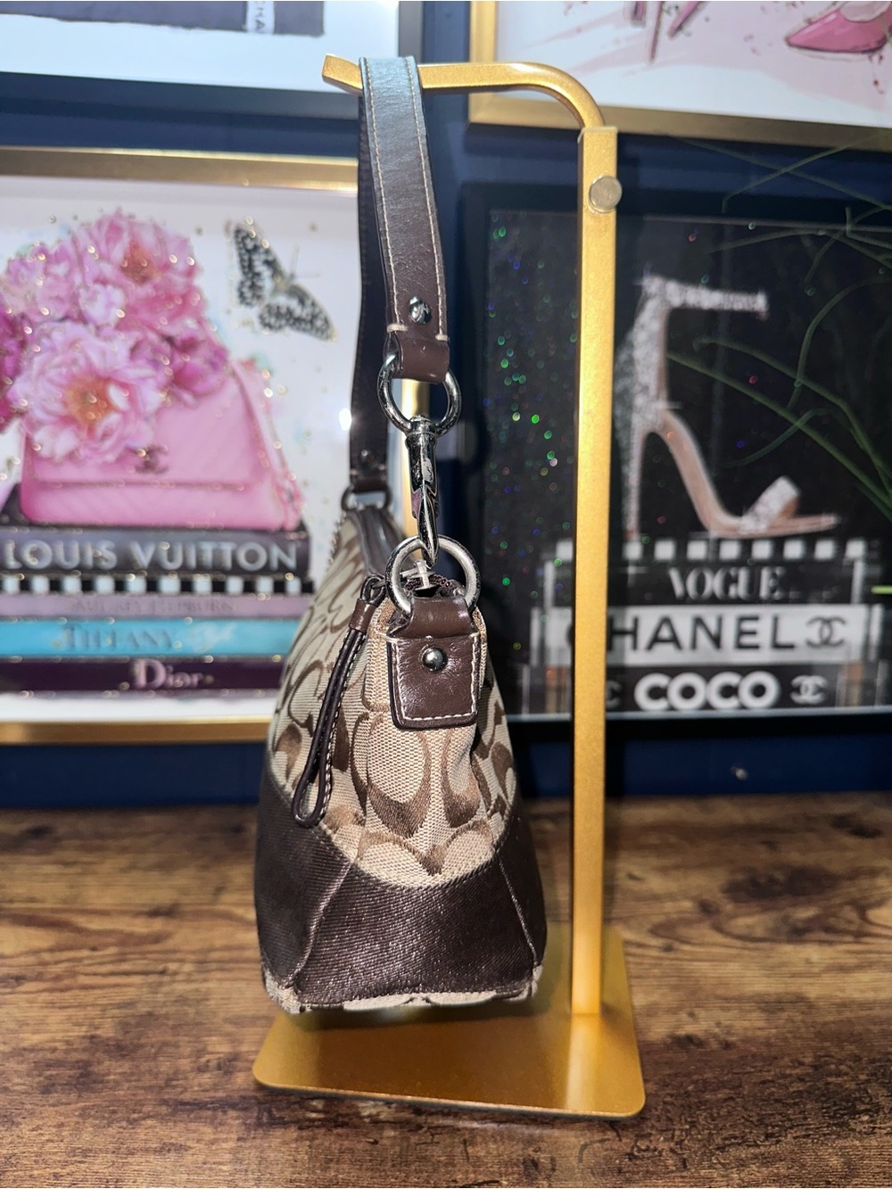 Coach Beige and Brown Signature Shoulder Bag - Picture 3 of 11